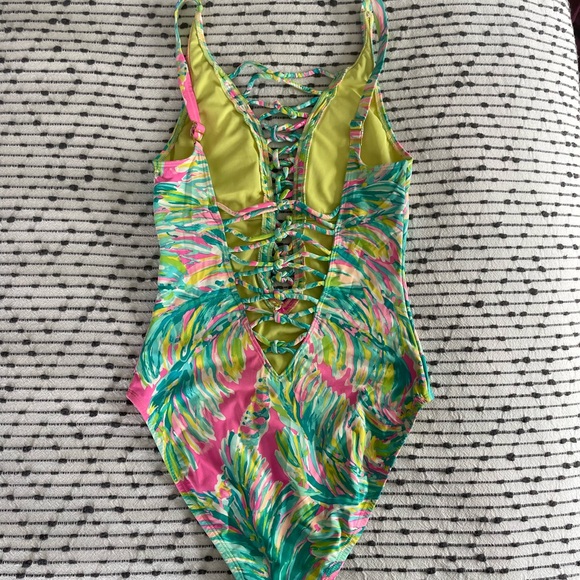 Lilly Pulitzer Swimsuit - Picture 6 of 16